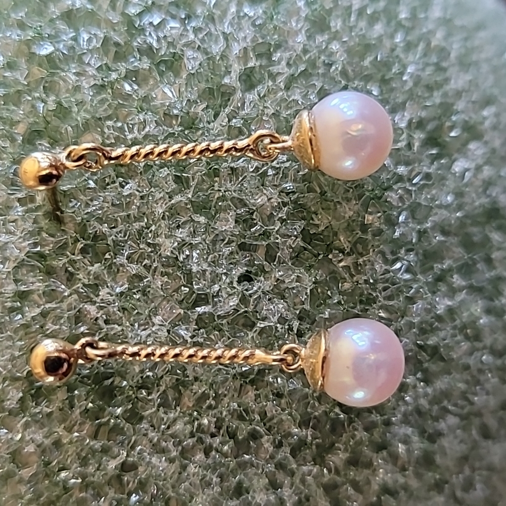 Pearl earrings